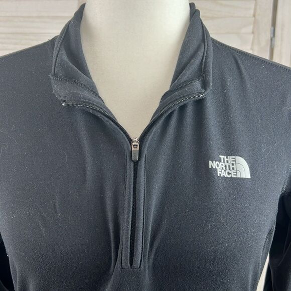The North Face Black 1/4 Zip Pullover Base Layer Medium - Picture 2 of 9